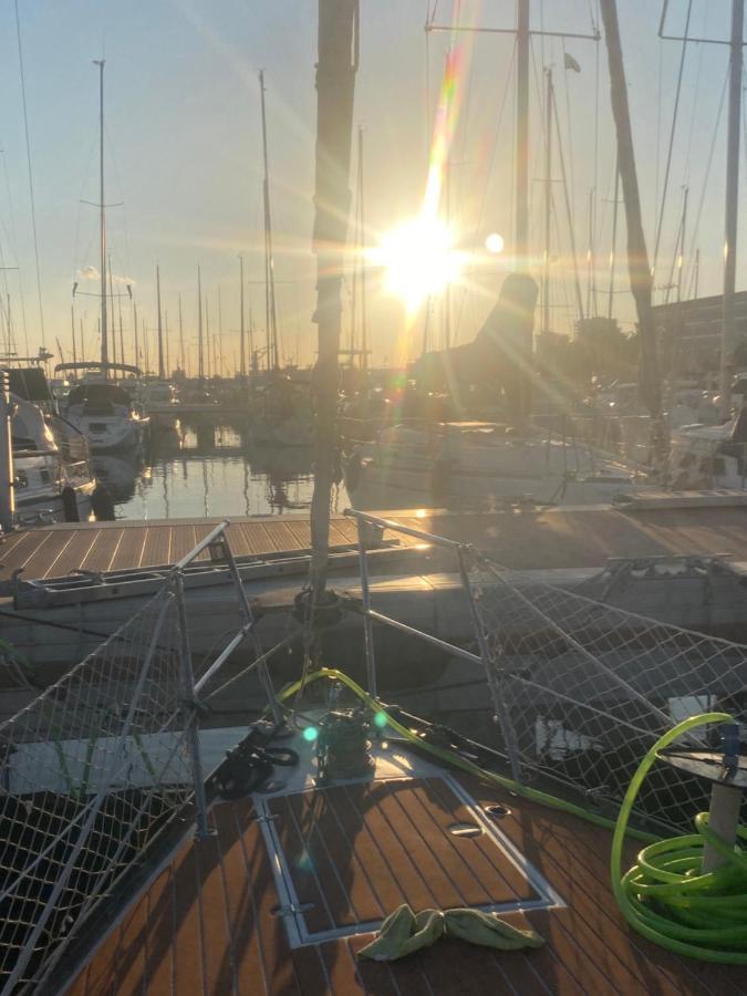 Welcome Aboard Yacht Cruiser! 马塔罗 外观 照片
